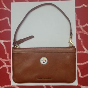 Dooney & Bourke Steelers wristlet